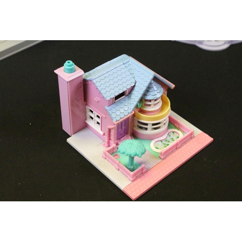 463 - Collection of various Bluebird Polly Pocket sets and village sets to include Wonderful Wedding Party... 