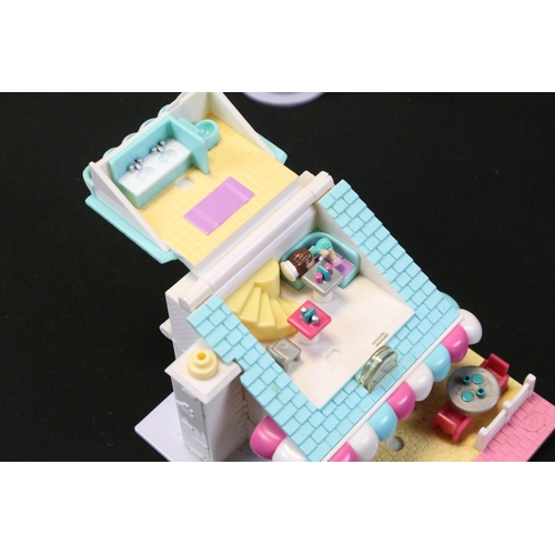 463 - Collection of various Bluebird Polly Pocket sets and village sets to include Wonderful Wedding Party... 