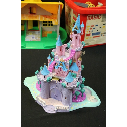 463 - Collection of various Bluebird Polly Pocket sets and village sets to include Wonderful Wedding Party... 