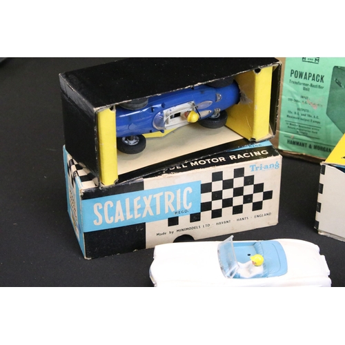 1308 - Collection of boxed Triang Scalextric to include 5 x slot cars featuring C68 Aston Martin in green, ... 