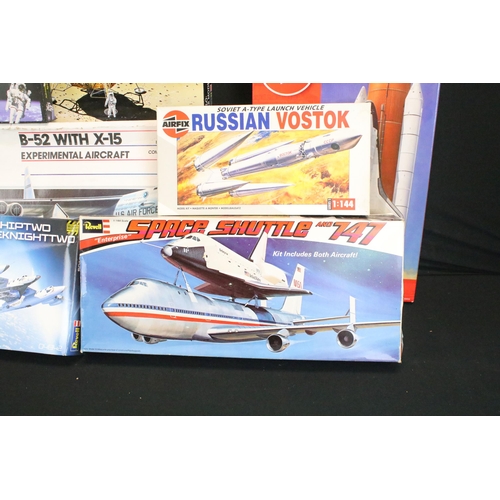 334 - 13 Boxed space related plastic model kits to include Monogram Astronauts 5907 1/72 b-52 with Experim... 