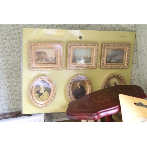 460A - Dolls House from the Victorian Dolls House Collector series, including three folders of magazines, v... 