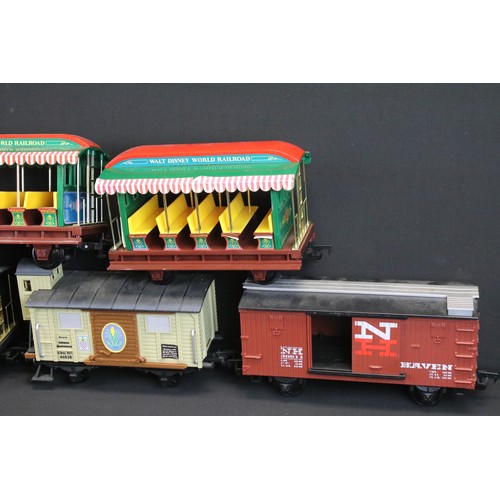 239 - Collection of G scale plastic model railway mainly featuring Scientific Toys to include locomotives ... 