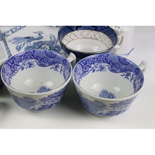 105 - Collection of mixed blue & white ceramics to include Spode Italian, Spode Blue Room Collection, Dutc... 