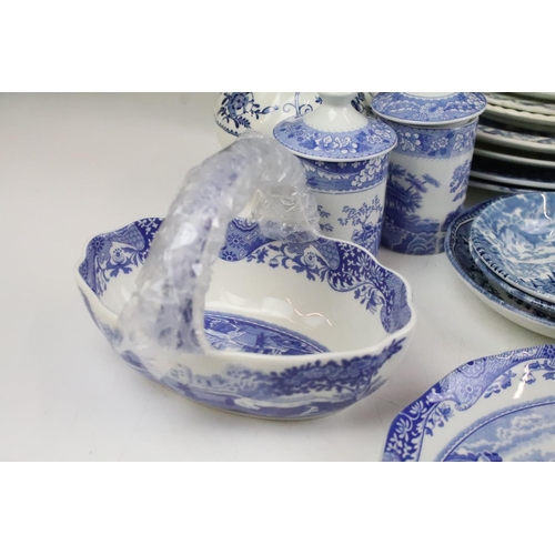 105 - Collection of mixed blue & white ceramics to include Spode Italian, Spode Blue Room Collection, Dutc... 