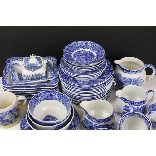 116 - George Jones & Sons 'Abbey' blue & white tea & dinner ware to include teacups & saucers, side plates... 