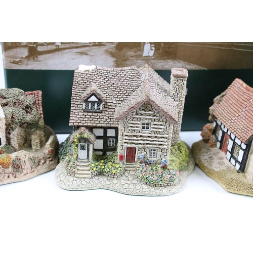 99 - Collection of ten boxed Lilliput Lane models to include 119 The Almonry, L2133 The Old Forge, L2022 ... 