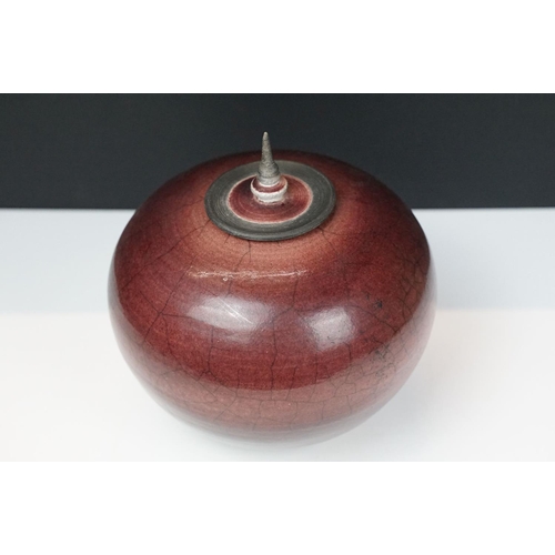 16 - Studio Pottery - An ovoid pottery vase & cover by Mieke Selleslagh (1954-), of ovoid form with a tra... 