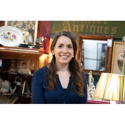 79 - Visit an Edwardian house and estate in Surrey with Bargain Hunt expert Stephanie Connell - Join Barg... 