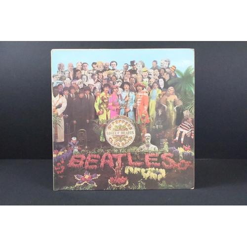 436 - Vinyl - The Beatles LPs and 3 EPs to include Sgt Pepper (yellow Parlophone, stereo, with cutout), A ... 