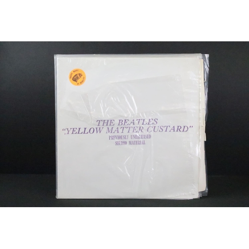 437 - Vinyl - 5 The Beatles private pressing LPs to include Yellow Matter Custard (Trademark Of Quality, p... 