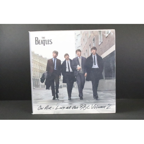 438 - Vinyl - 2 Beatles recent issue LPs to include Anthology 3 (724383445110) and The Beatles On Air Live... 