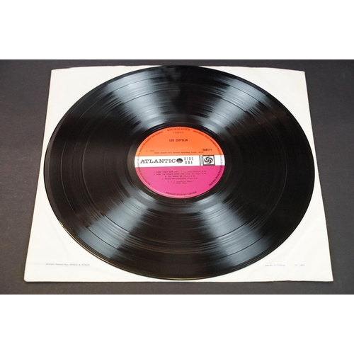 1 - Vinyl - Led Zeppelin self titled LP. Original UK 1969 version 3 plum labels, grey stripe across the ... 