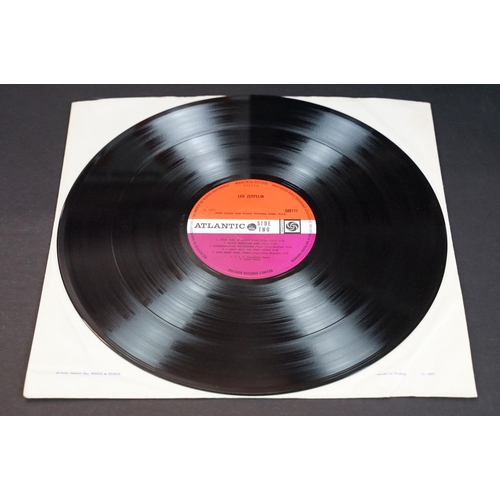 1 - Vinyl - Led Zeppelin self titled LP. Original UK 1969 version 3 plum labels, grey stripe across the ... 