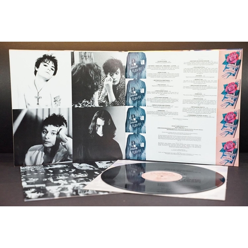 55 - Vinyl - Manic Street Preachers Generation Terrorists original UK 2LP pressing on Columbia 4710601. E... 