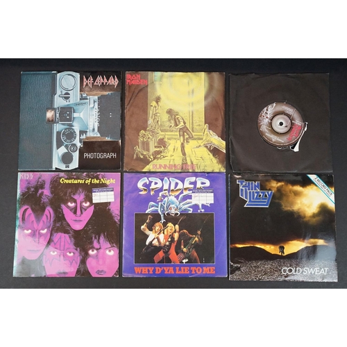 577 - Vinyl - 18 Rock & Metal 7” singles and 3 flexi discs to include: Motorhead x 5, Iron Maiden x 3, Def... 