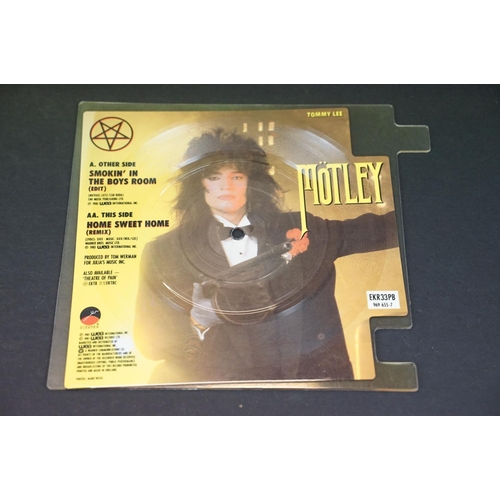 582 - Vinyl - Motley Crue 2 interconnecting shaped picture discs for Smokin' In The Boys Room / Home Sweet... 