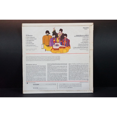 6 - Vinyl - The Beatles Yellow Submarine LP on Apple PCS7070. Original UK first stereo pressing with red... 