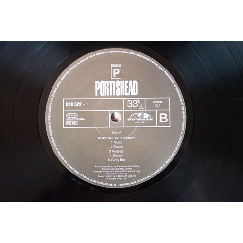 68 - Vinyl - Portishead – Dummy LP on Go Beat Records - 828 522-1. Original UK 1994 1st pressing with pri... 