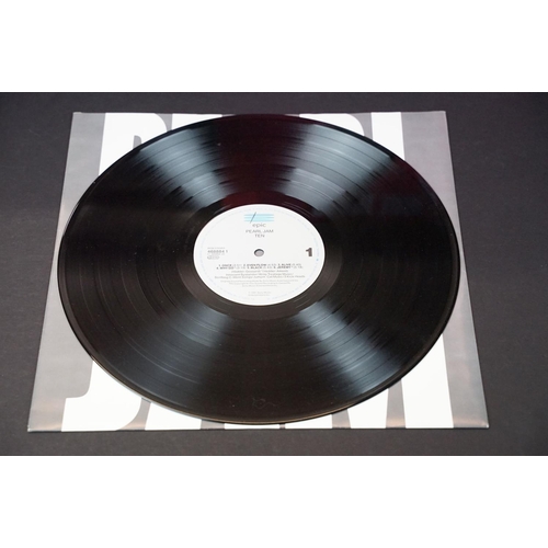 78 - Vinyl - Pearl Jam - Ten. Original UK / EU 1992 1st pressing with printed inner, Epic – EPC 468884 1.... 