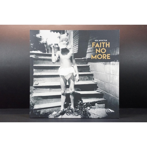 87 - Vinyl - 5 albums by Faith No More to include: Sol Invictus (2015 with gatefold sleeve and gold inner... 