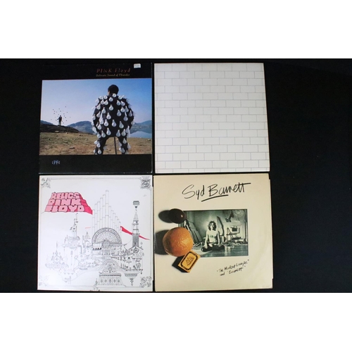 261 - Vinyl - 17 Pink Floyd & members LPs and 3 12