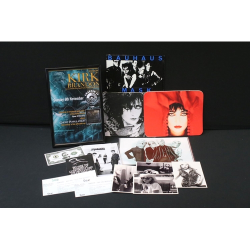 1528 - Memorabilia / Autograph - 14 Punk / New Wave memorabilia items to include: Killing Joke 1981 - 1983 ... 