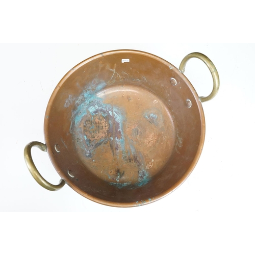 125A - Late 19th / early 20th C heavy copper jam pan with brass riveted handles, 51cm diameter, 12.5cm dept... 