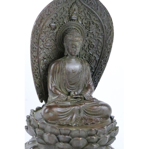 190 - A Chinese bronze ornamental buddha figure, stands approx 8.5cm in height.