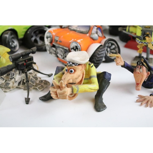 204 - 11 Country Artists Speed Freaks ceramic models to include 6 x vehicles and 5 x character figures, pl... 