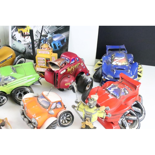 204 - 11 Country Artists Speed Freaks ceramic models to include 6 x vehicles and 5 x character figures, pl... 