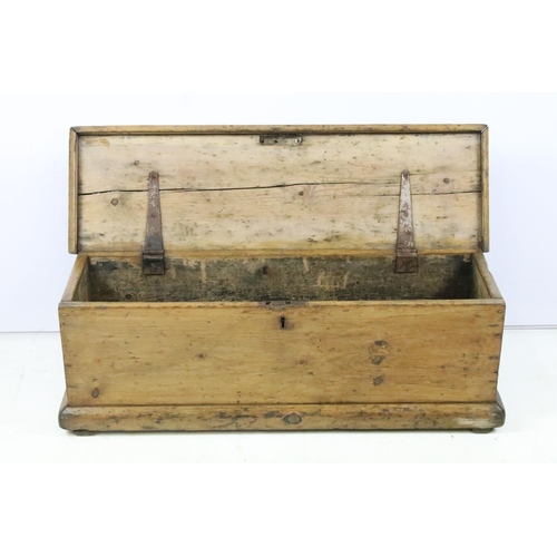 349 - Vintage pine twin-handled tack box, 26cm high x 78.5cm wide x 24cm deep