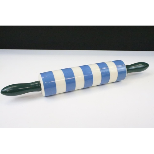 38 - T.G. Green Blue and White Cornishware Rolling Pin, green T.G. Green & Co Ltd mark to end, 47cm long