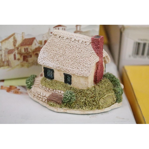 60 - Nine boxed Lilliput Lane models to include Kensington Gardens, Sweet Briar Cottage, Shades of Summer... 