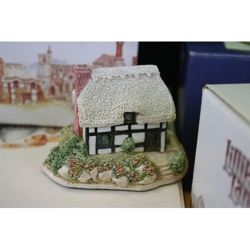 60 - Nine boxed Lilliput Lane models to include Kensington Gardens, Sweet Briar Cottage, Shades of Summer... 