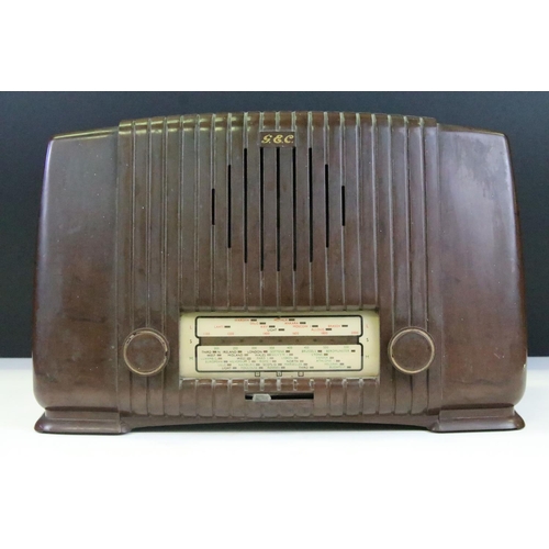 9 - Art Deco GEC brown bakelite cased radio, 39cm wide x 23cm high