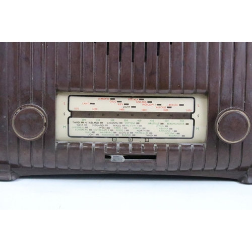 9 - Art Deco GEC brown bakelite cased radio, 39cm wide x 23cm high