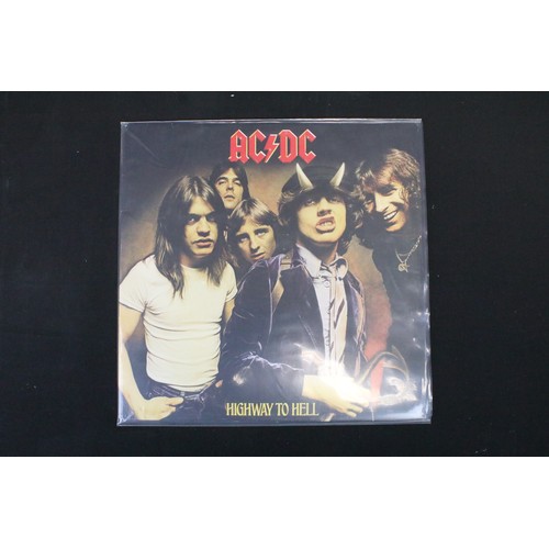 492 - Vinyl - 11 albums by AC/DC to include: PWR/UP (UK / EU 2020 Yellow vinyl album with printed inner, C... 