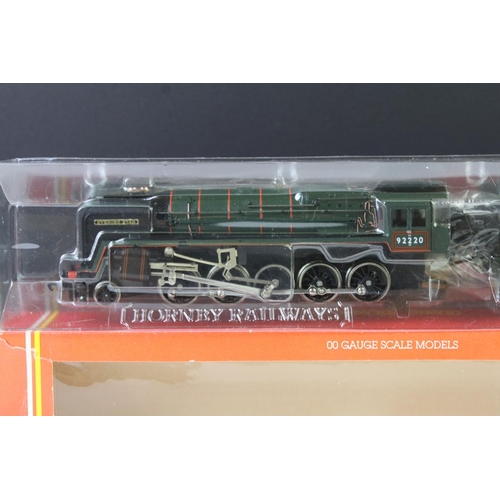 13 - Four boxed OO gauge locomotives to include 3 x Hornby featuring Resolven Grange (no outer box), R373... 