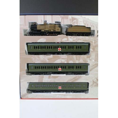 2 - Boxed Bachmann OO gauge Special Commemorative Edition 30325 First World War Ambulance Train No 40 se... 