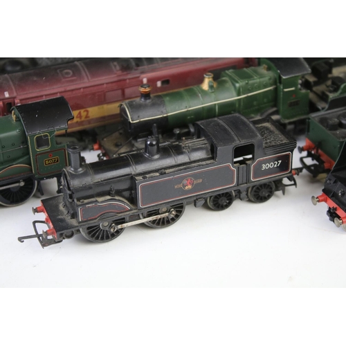 21 - Nine OO gauge locomotives to include Hornby Fairey Battle, Hornby Tangmere, Palitoy Mainline 0-6-0 2... 