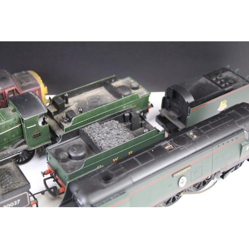 21 - Nine OO gauge locomotives to include Hornby Fairey Battle, Hornby Tangmere, Palitoy Mainline 0-6-0 2... 