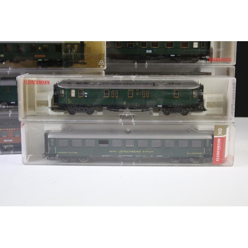 24 - 18 Cased Fleischmann HO gauge items of rolling stock to include 5080, 5638, 5079, 507305, 542607, 52... 