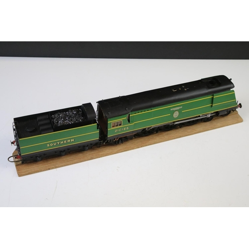 34 - Metal kit built O gauge 4-6-2 Hurricane 21C165 Southern Railway locomotive in green livery, with ten... 