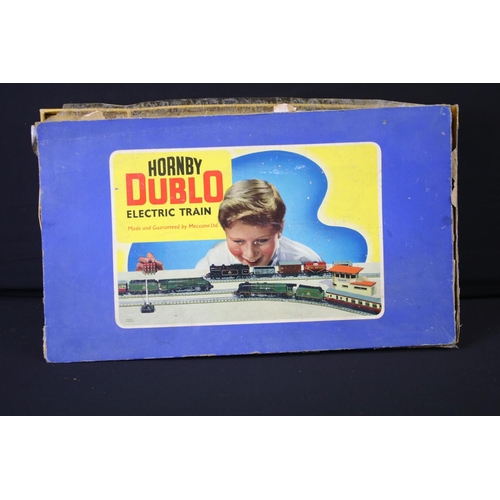 38 - Collection of Hornby Dublo model railway to include boxed G25 LMR 2-9-0 Freight Train set with locom... 