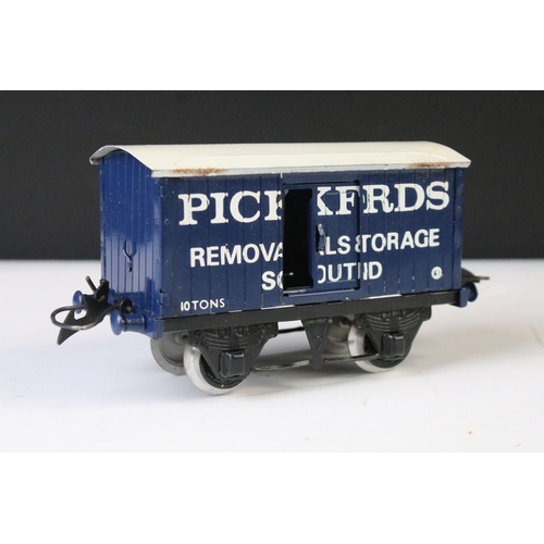 49 - Boxed ltd edn Taylors O gauge No 1 Private Owner Van Pickfords item of rolling stock, no 25 of 2000,... 