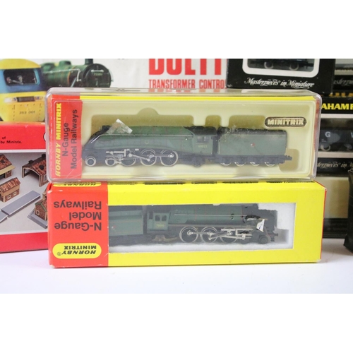 63 - Collection of N gauge model railway to include 5 x boxed/cased locomotives featuring 2 x Hornby Mini... 