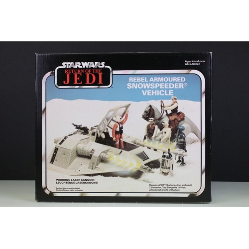 643 - Star Wars - Original boxed Palitoy Rebel Armoured Snowspeeder Vehicle, sealed box in EX condition