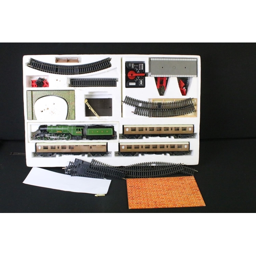 69 - Quantity of OO gauge model railway to include boxed Hornby R176 Flying Scotsman train set, boxed Tri... 