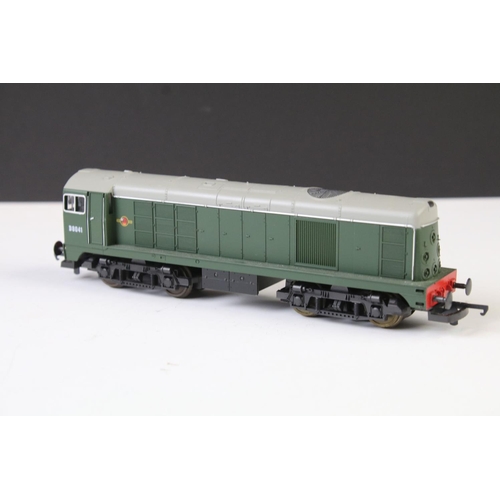 7 - Five boxed Lima OO gauge locomotives to include ltd edn 204827A5 CL 20 D8040, ltd edn 204828A5 CL 20... 